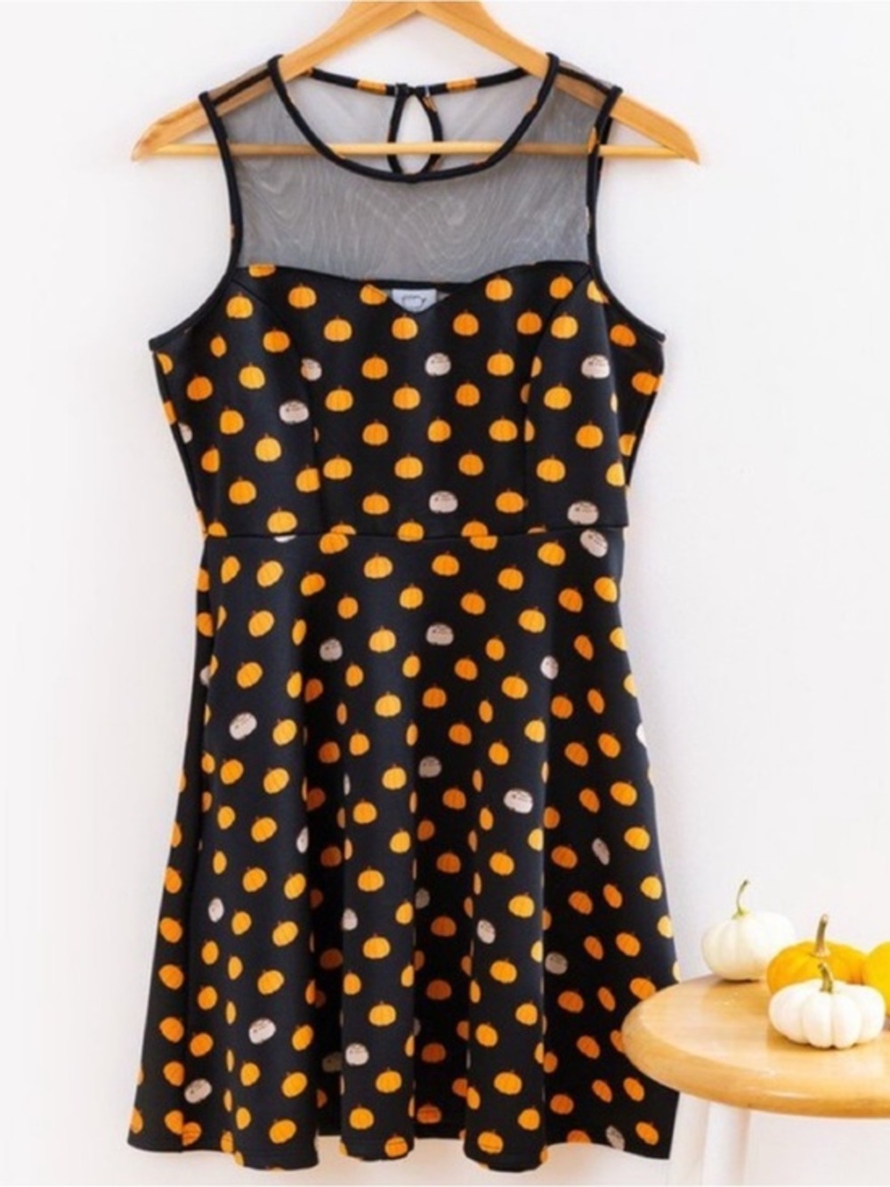 Pusheen pumpkin Halloween dress size s nwot